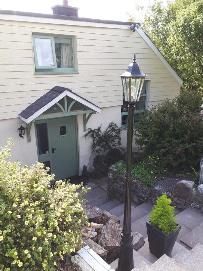 Broadhaven Cottage, Freshwater East, Pembs Holiday home